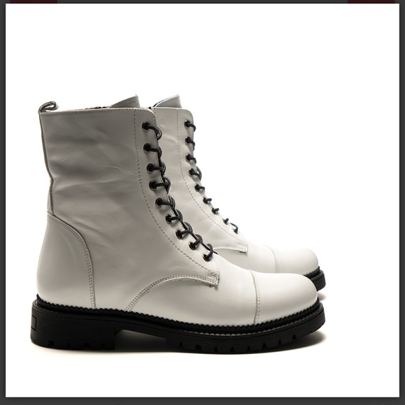 J Bloom Combat Boots, Size 10 (41), White. Excellent like new condition - Picture 3 of 6